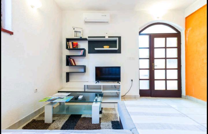 Apartments Marinka 비오그라드나모루 외부 사진